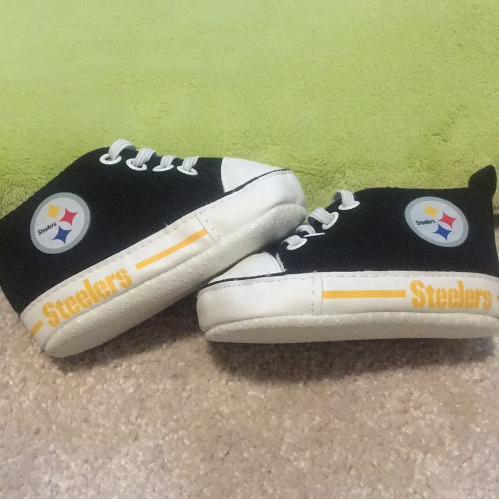 Pittsburgh Steelers booties 0-6 months